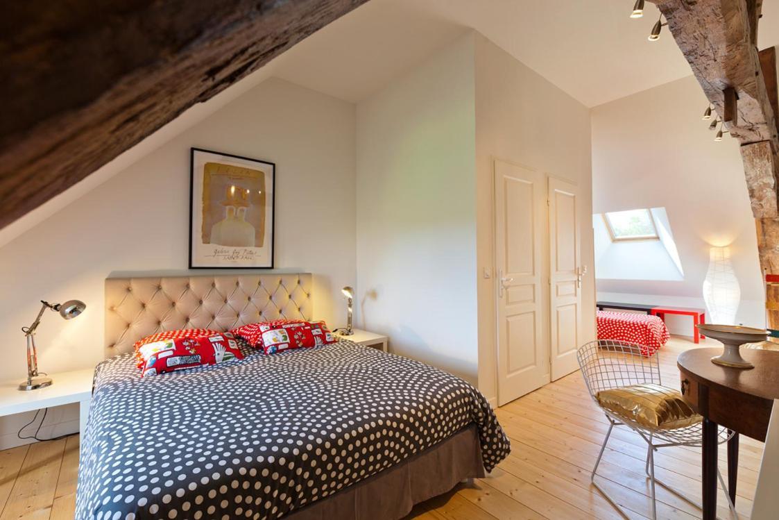 La Tour Charlemagne Bed & Breakfast Chateau-Chalon Exterior photo